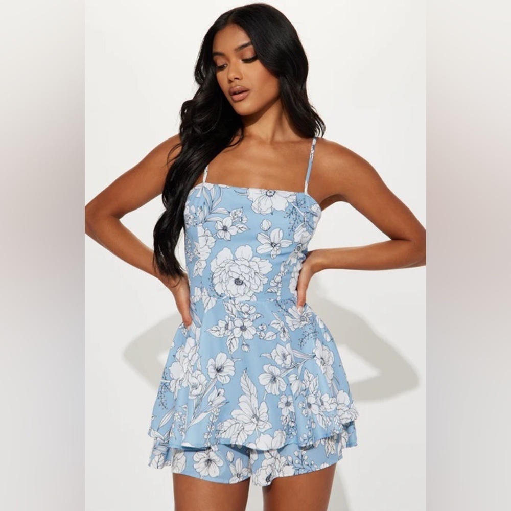 Spring Fever Floral Romper NEW - Picture 2 of 3